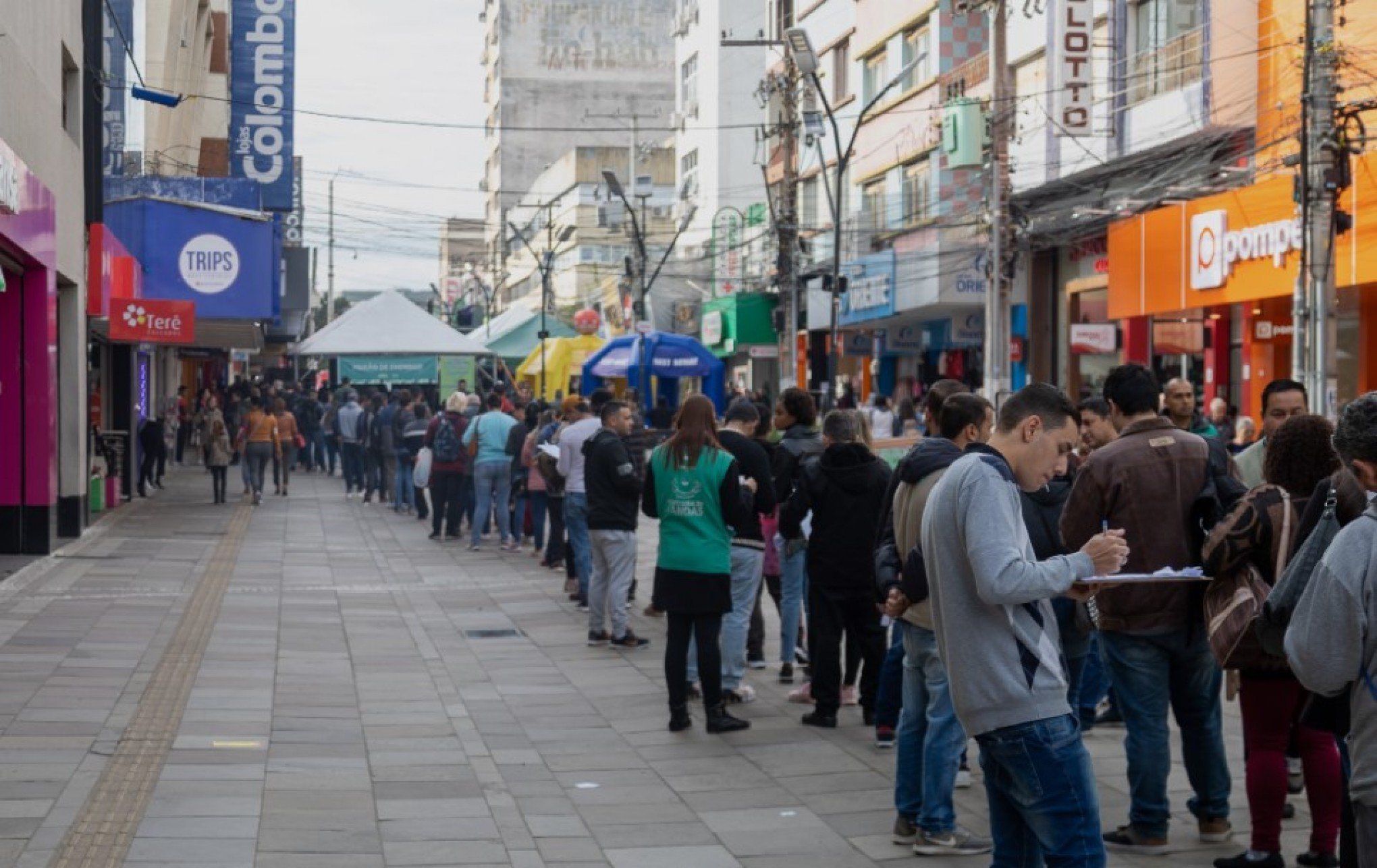 Super Feirão de Emprego oferecerá mais de 1.600 vagas nesta quarta-feira