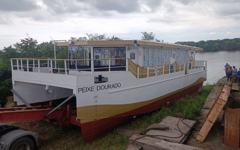 Representantes da prefeitura leopoldense foram à capital para inspecionar o barco-escola