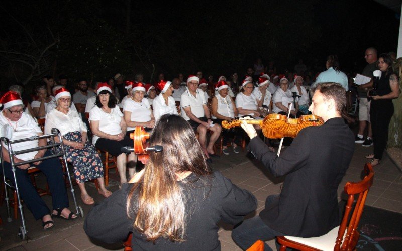 Serenata Acústica com Paula Saraiva e Gabriel Machado