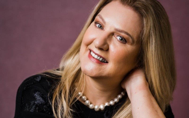 Cantora lírica Angela Diel será uma das atrações do recital
