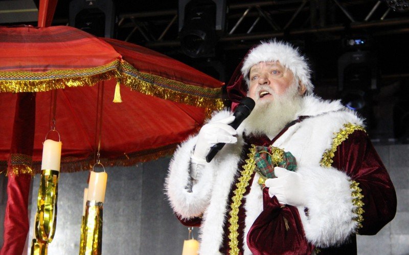 Noite marcou a chegada do Papai Noel