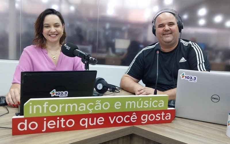 Jeania Romani e Martin Behrend apresentam o Tá na Hora | abc+