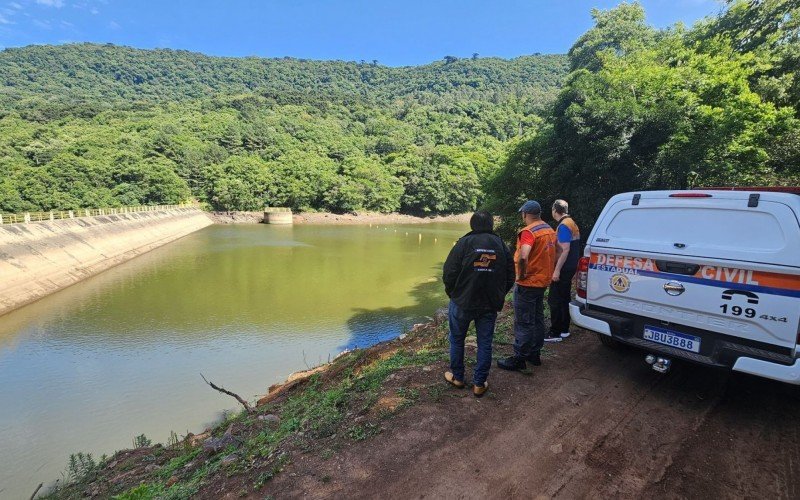 Defesa Civil interdita estradas em Canela após deslizamento e rompimento de adutora