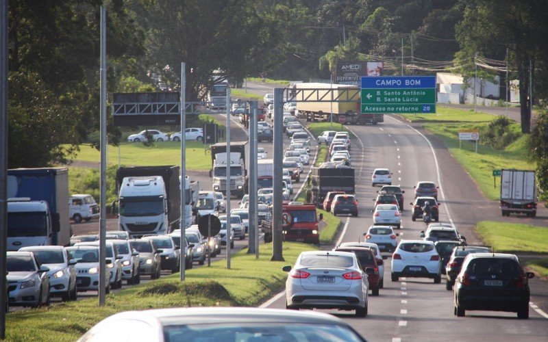 Lentidão ocorre do Pelotão Rodoviário até, mais ou menos, o retorno da 239