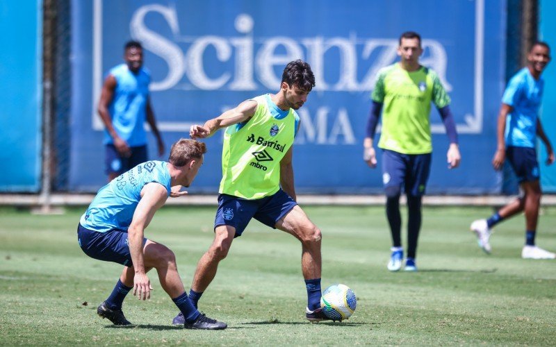 Grêmio aliviado visita o Vitória | abc+