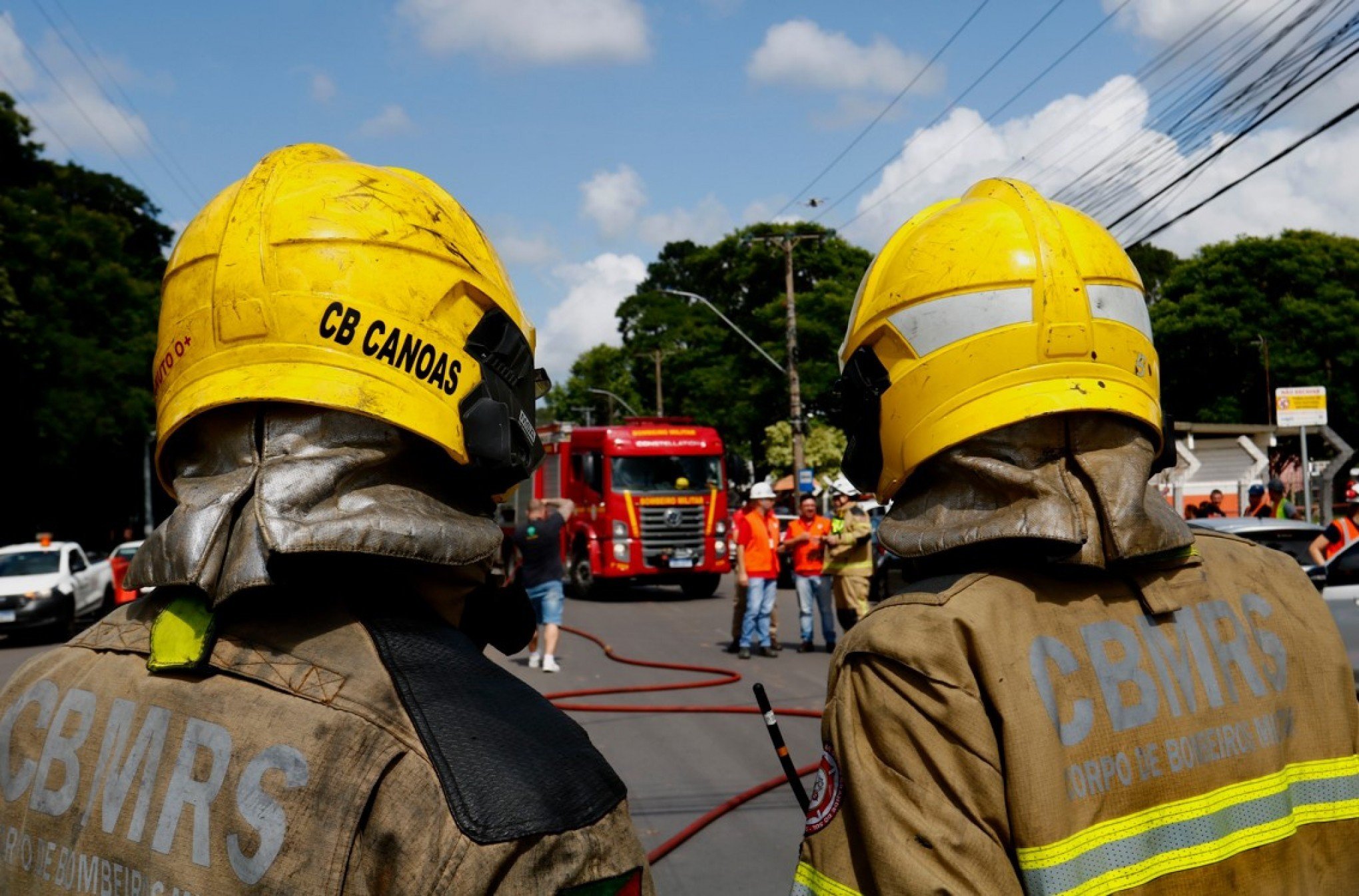 Simulado com acidente entre caminhões mobiliza Corpo de Bombeiros e Defesa Civil em Canoas