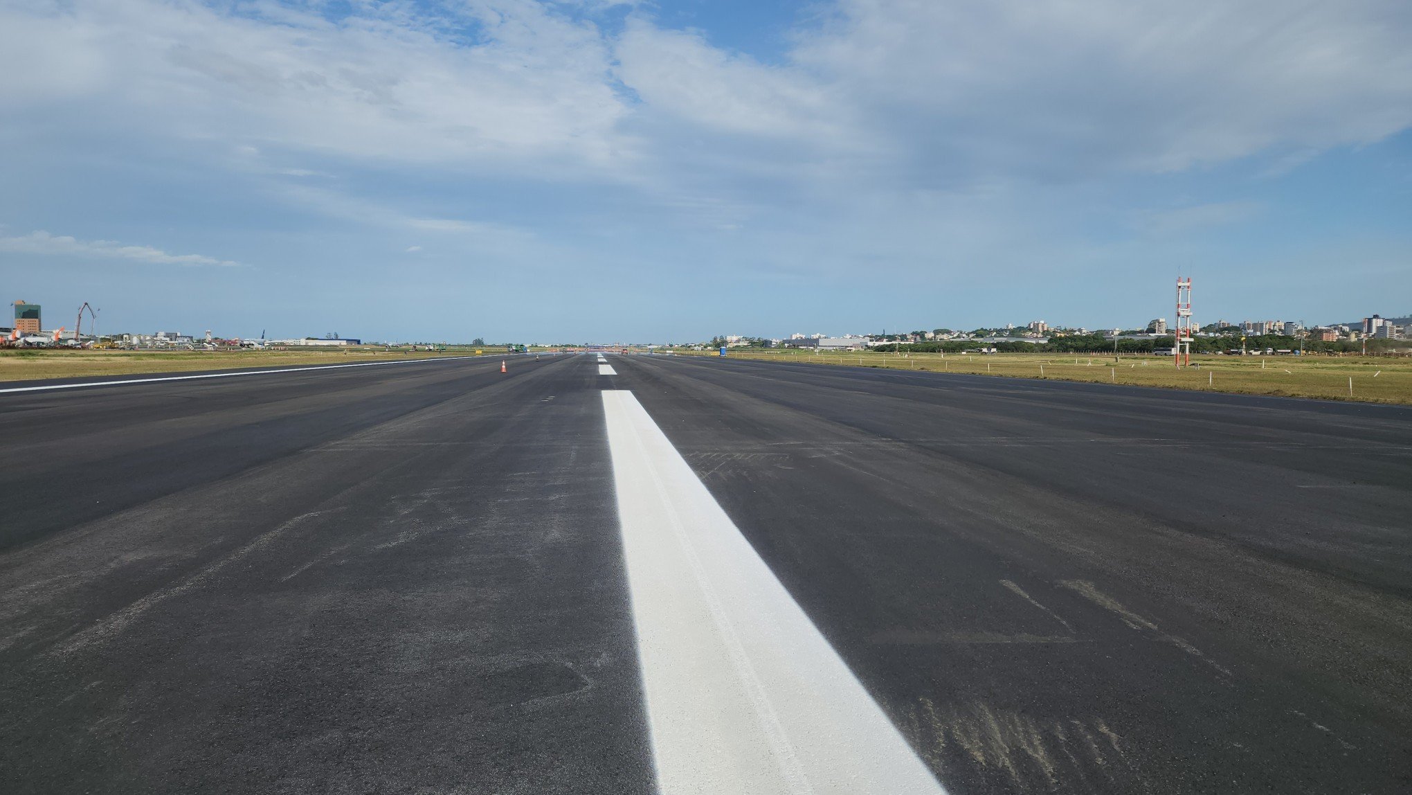 AEROPORTO: Obras avançam no Salgado Filho e Fraport já tem data de conclusão da pista; veja quando