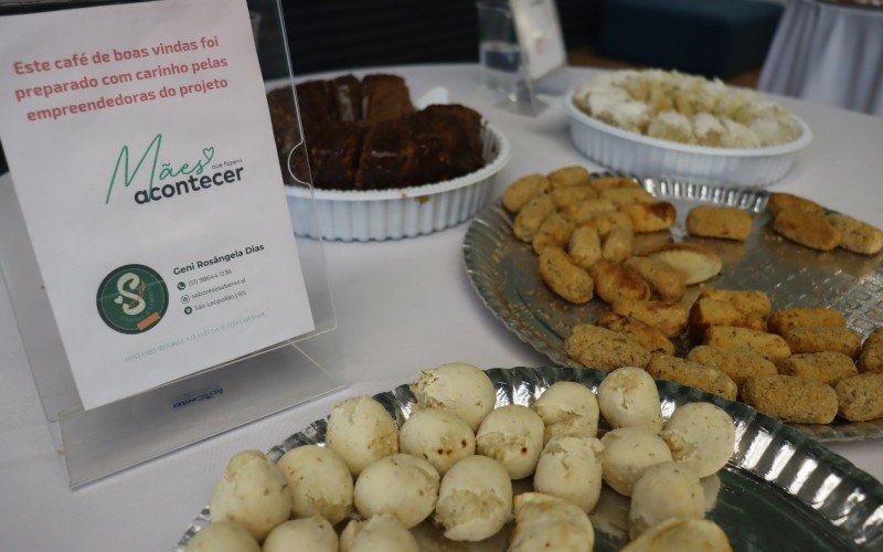 Doces e salgados do Coffee Break foram produzidos pelas empreendedoras do projeto