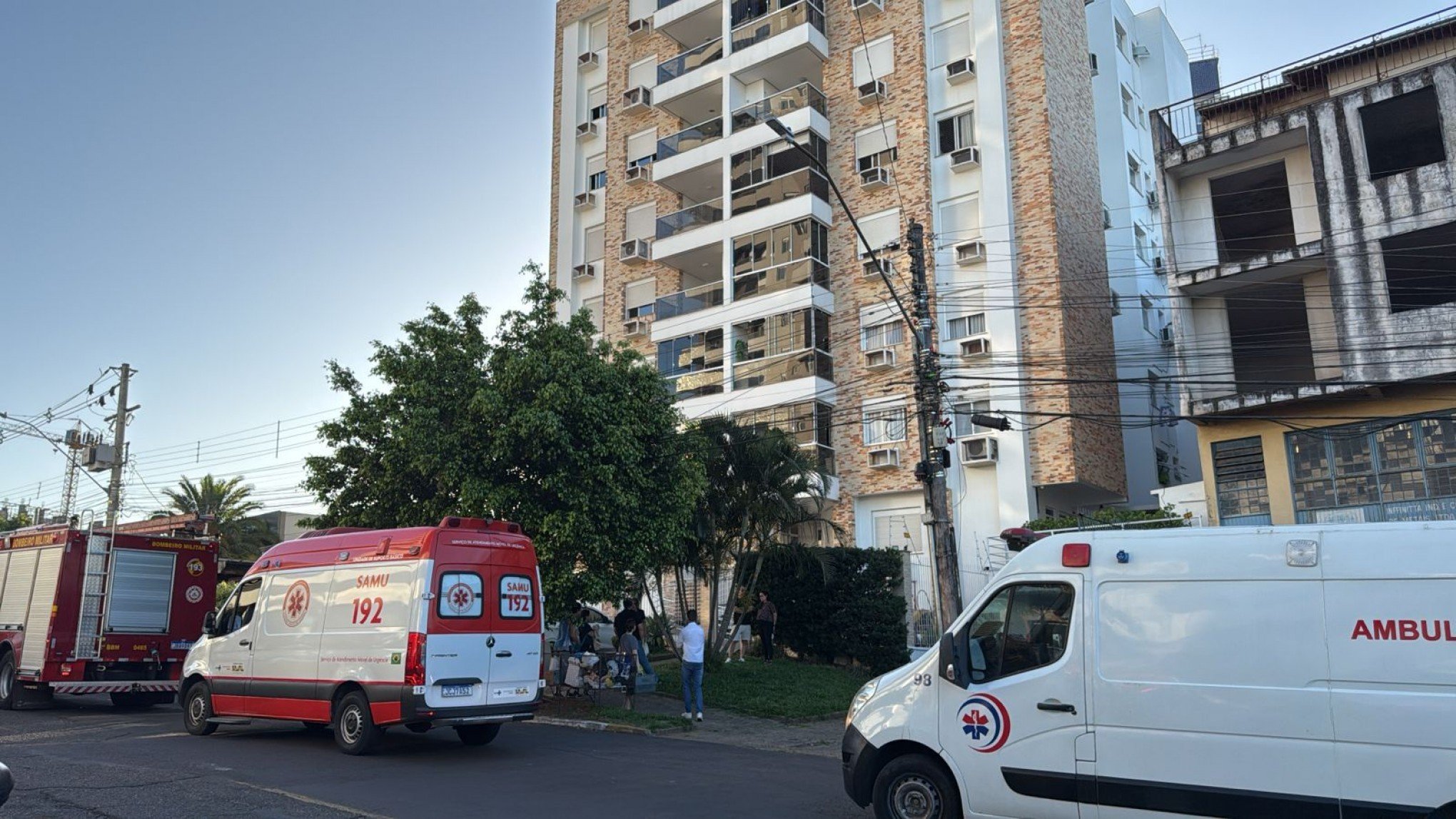 Bombeiros combatem princípio de incêndio em Novo Hamburgo