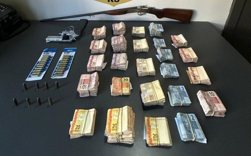 Polícia encontrou na casa do suspeito R$ 40 mil