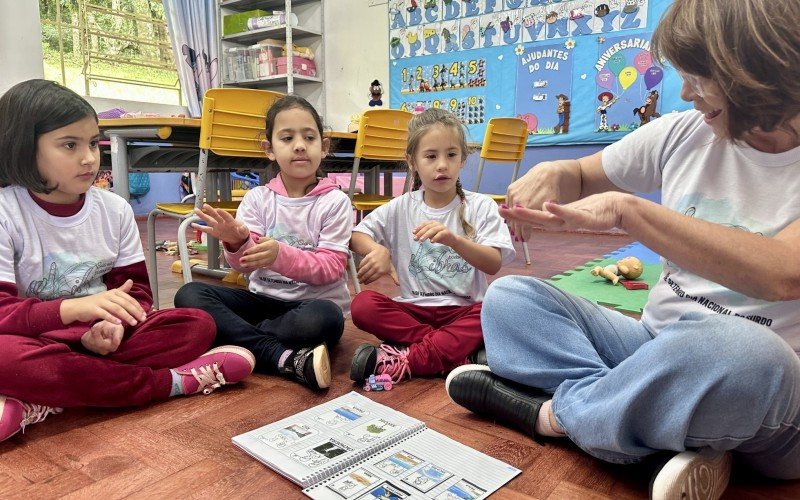 Escola Zeferino José Lopes dá exemplo em ações de inclusão