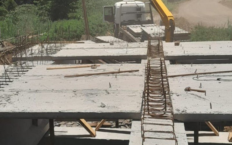  Estrada Mato Queimado/Caracol tem novo bloqueio para instalação de ponte