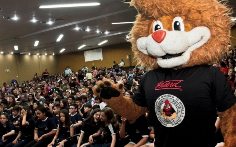 Daren, o adorado mascote do Proerd deve marcar presença na solenidade desta sexta-feira (6) na Ulbra