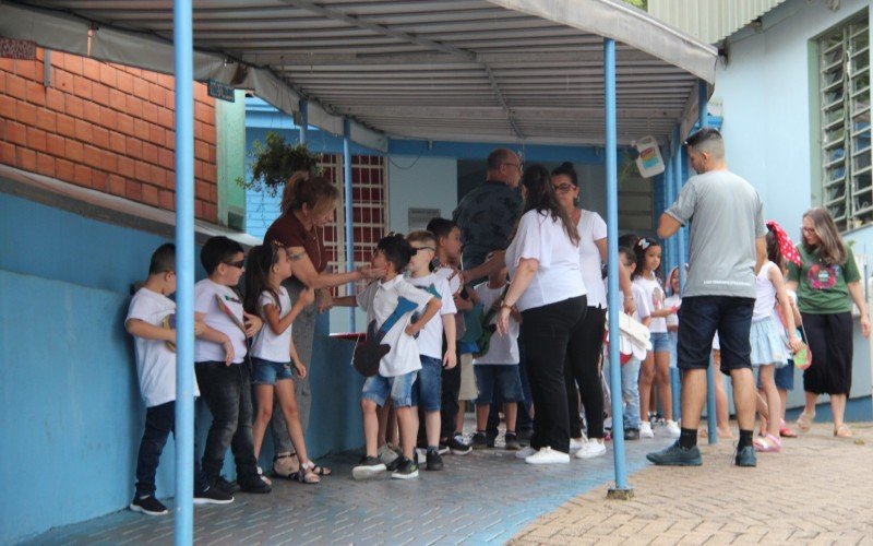 Noite ainda contou com diversas apresentações na Festa da Família | abc+