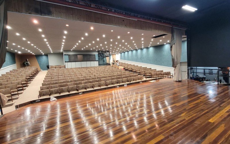 Teatro da Câmara de Vereadores de Gramado será reinaugurado depois de reformas