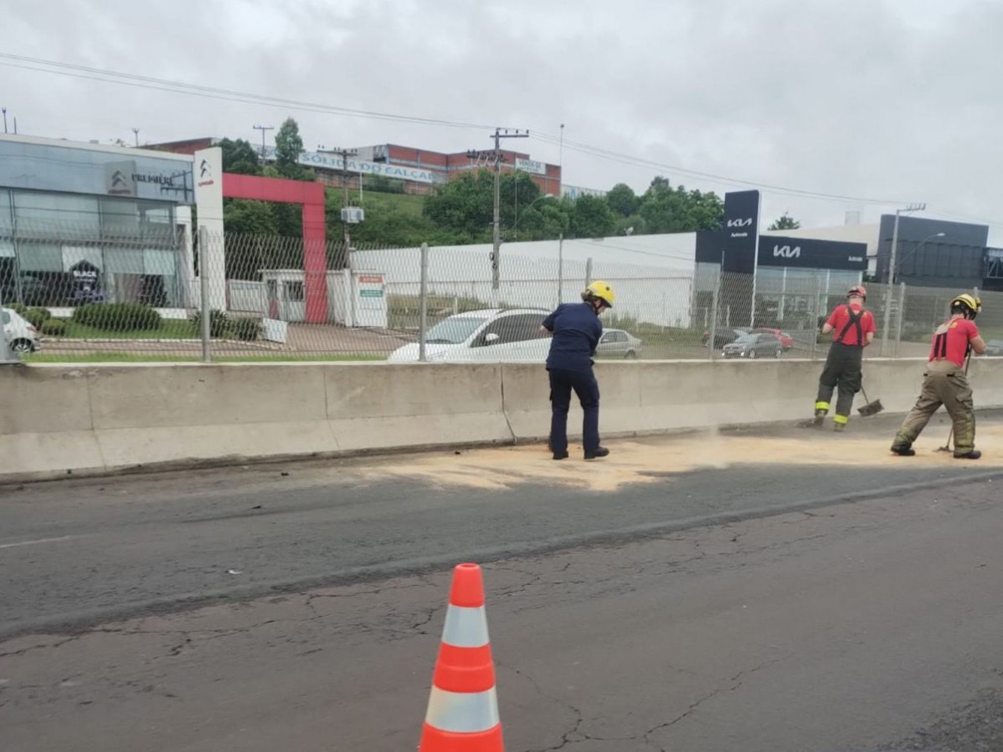 Acidente na manhã deste sábado na BR-116, em Novo Hamburgo, causa tranqueira