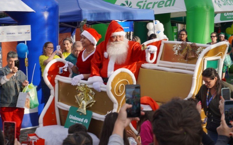 Agite Especial de Natal levou diversão a São Leopoldo neste domingo; veja fotos
