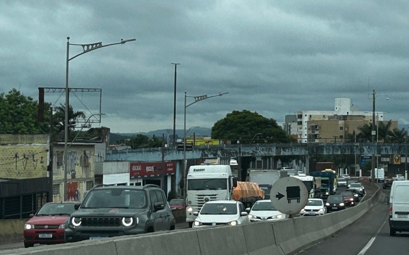 BR-116: Pontos de lentidão exigem atenção dos motoristas neste começo de semana | abc+