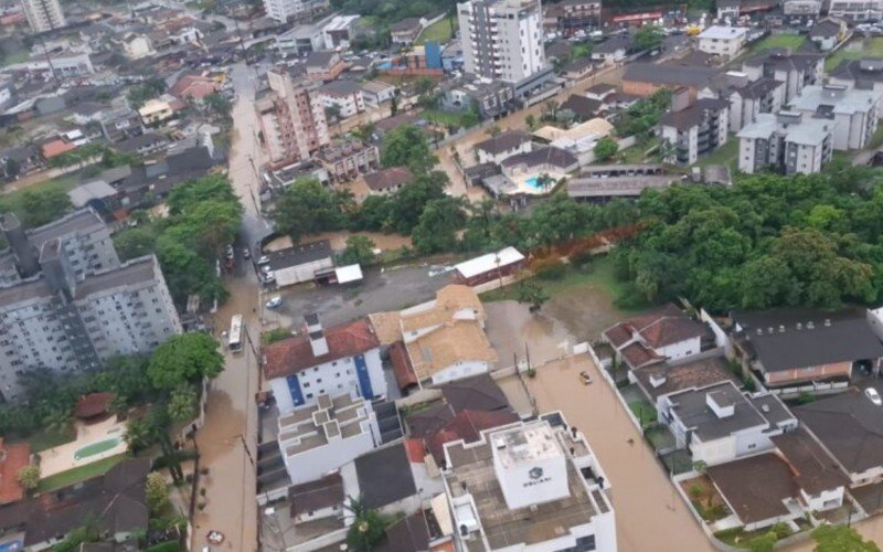 Chuva alagou cidades em Santa Catarina | abc+