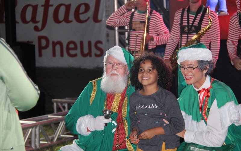 Papai e Mamãe Noel receberam pedidos de Natal