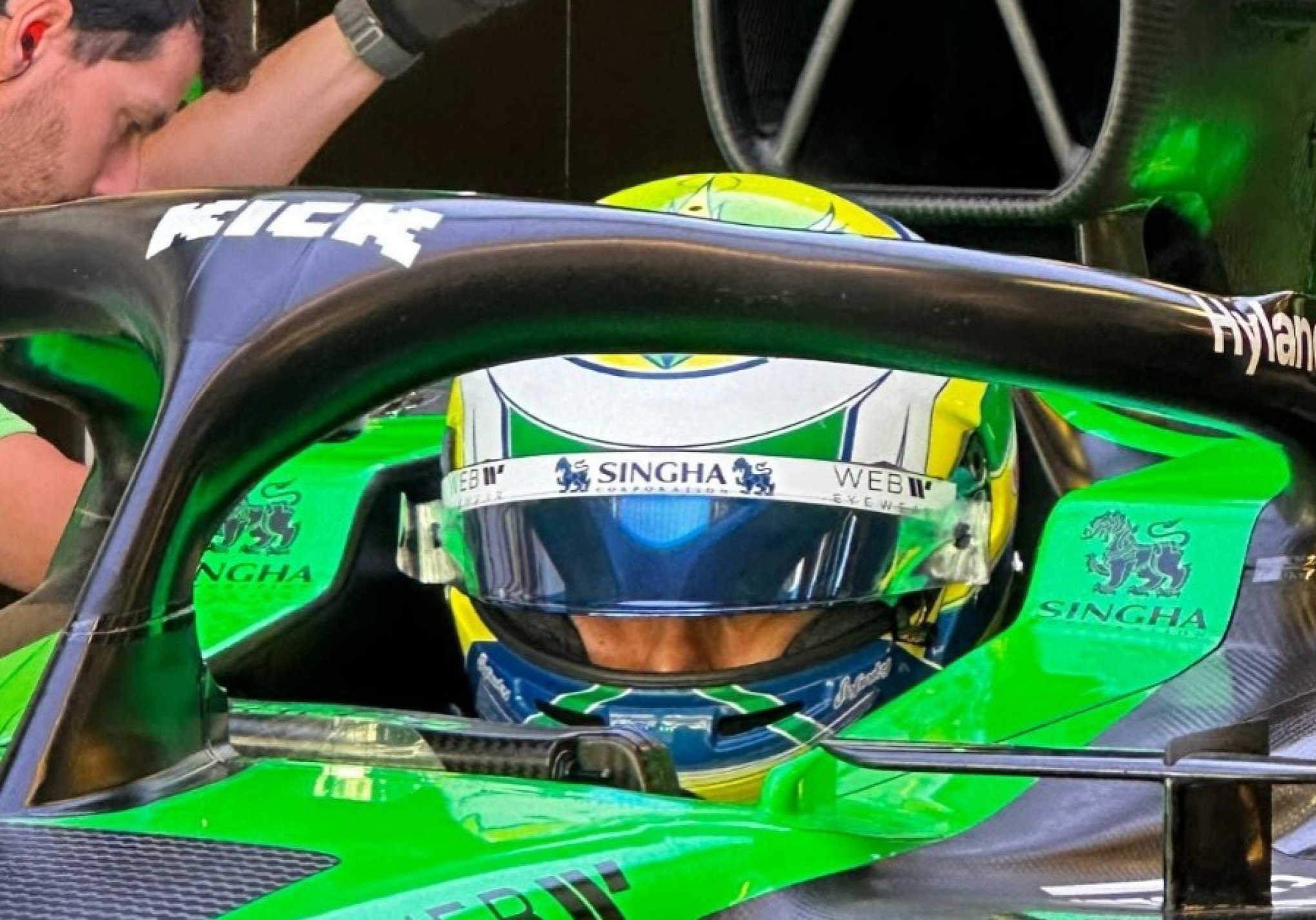 Bortoleto estreia como piloto da Sauber em testes da F1 no Bahrein