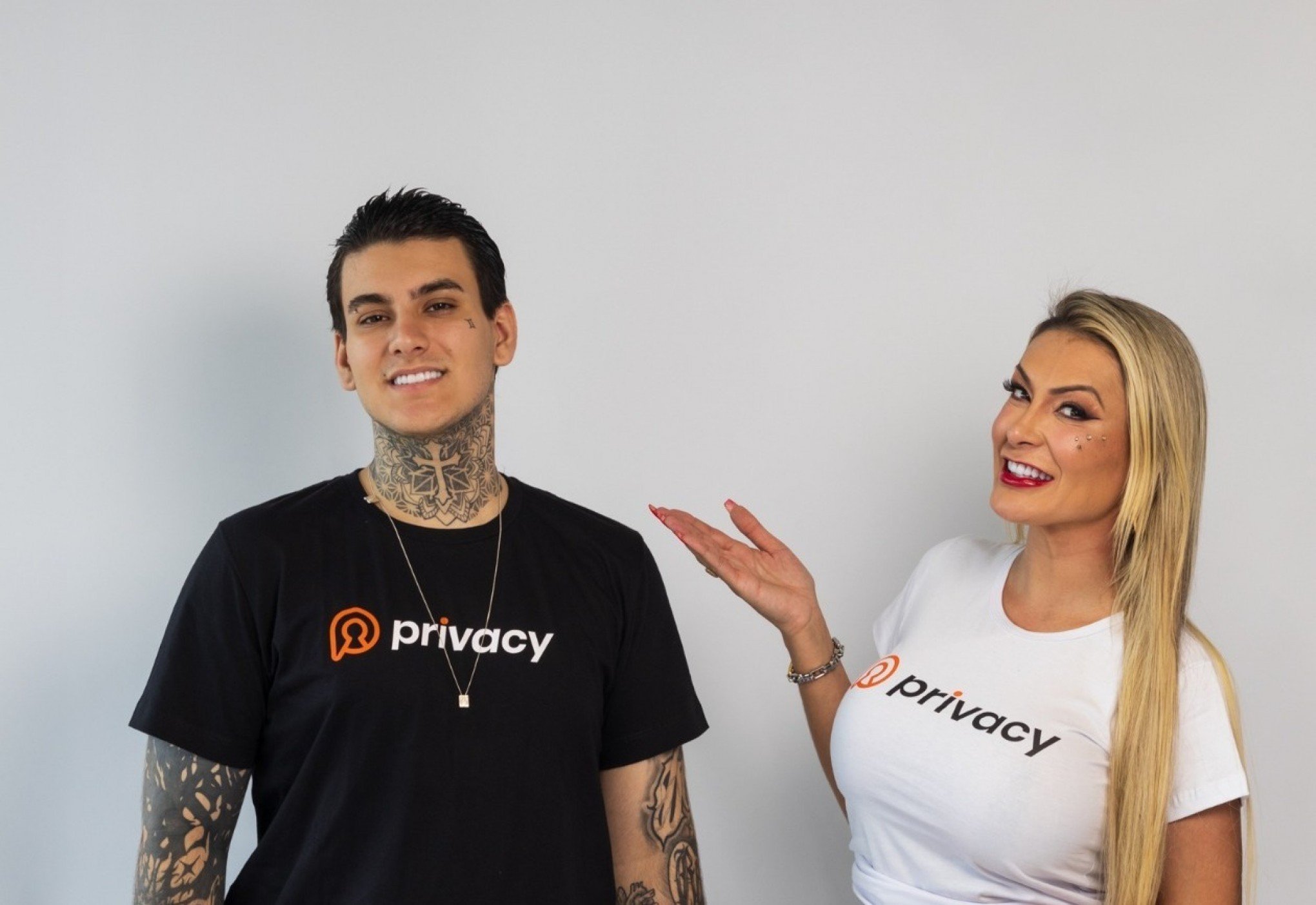 "Sempre incentivei", diz Andressa Urach após filho estrear em plataforma de conteúdo adulto