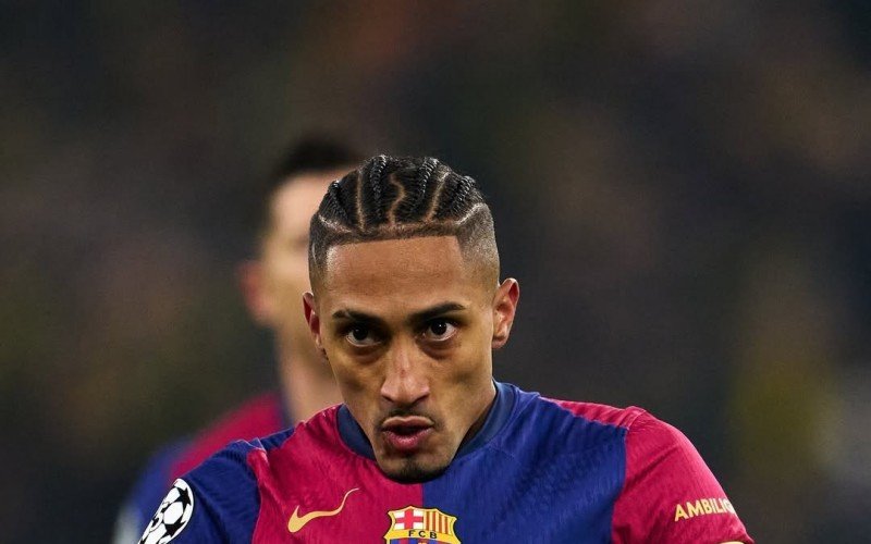 Com gol de Raphinha, Barcelona bate o Borussia Dortmund | abc+