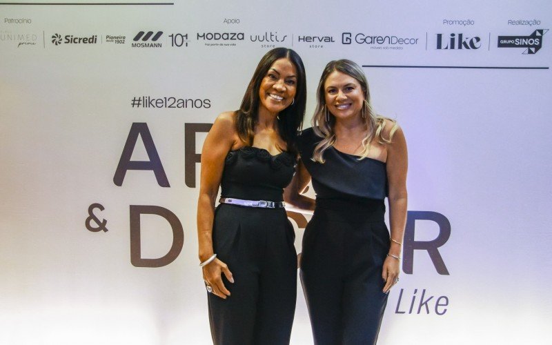 Cristiane Costa e Taís Alves marcaram presença no lançamento da Like Arq&Decor