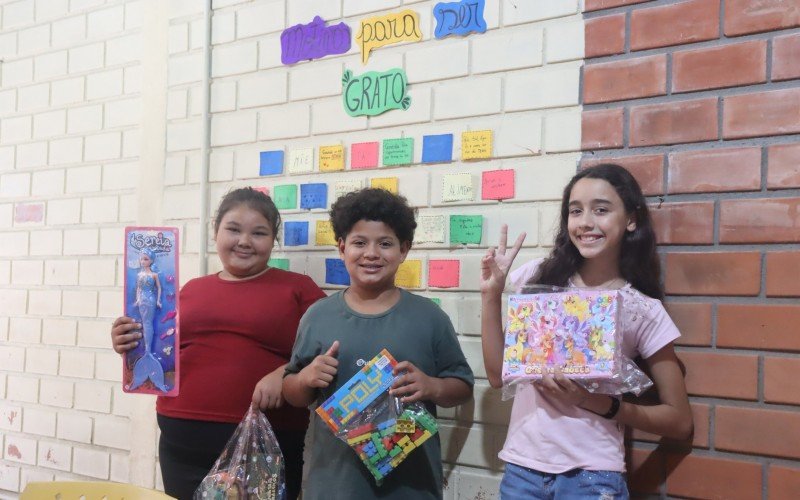 Doação de brinquedos no CCEI Thalita Kum