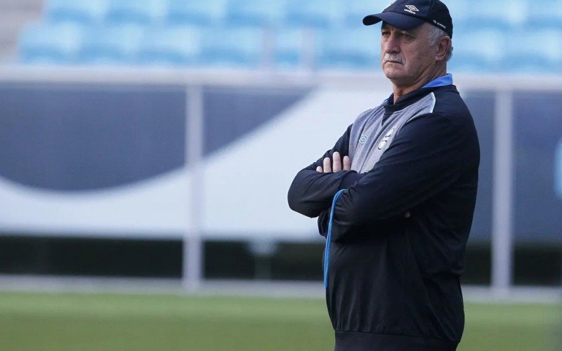 Espera por Felipão e novo técnico pode fazer Grêmio ir com calma no mercado | abc+