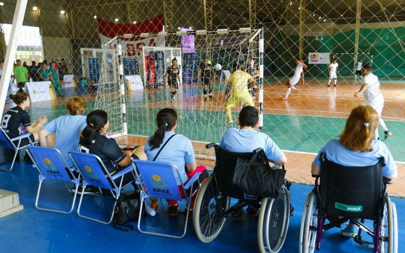 As competições são acompanhadas por amigos e familiares dos atletas, mas também estão abertas ao público