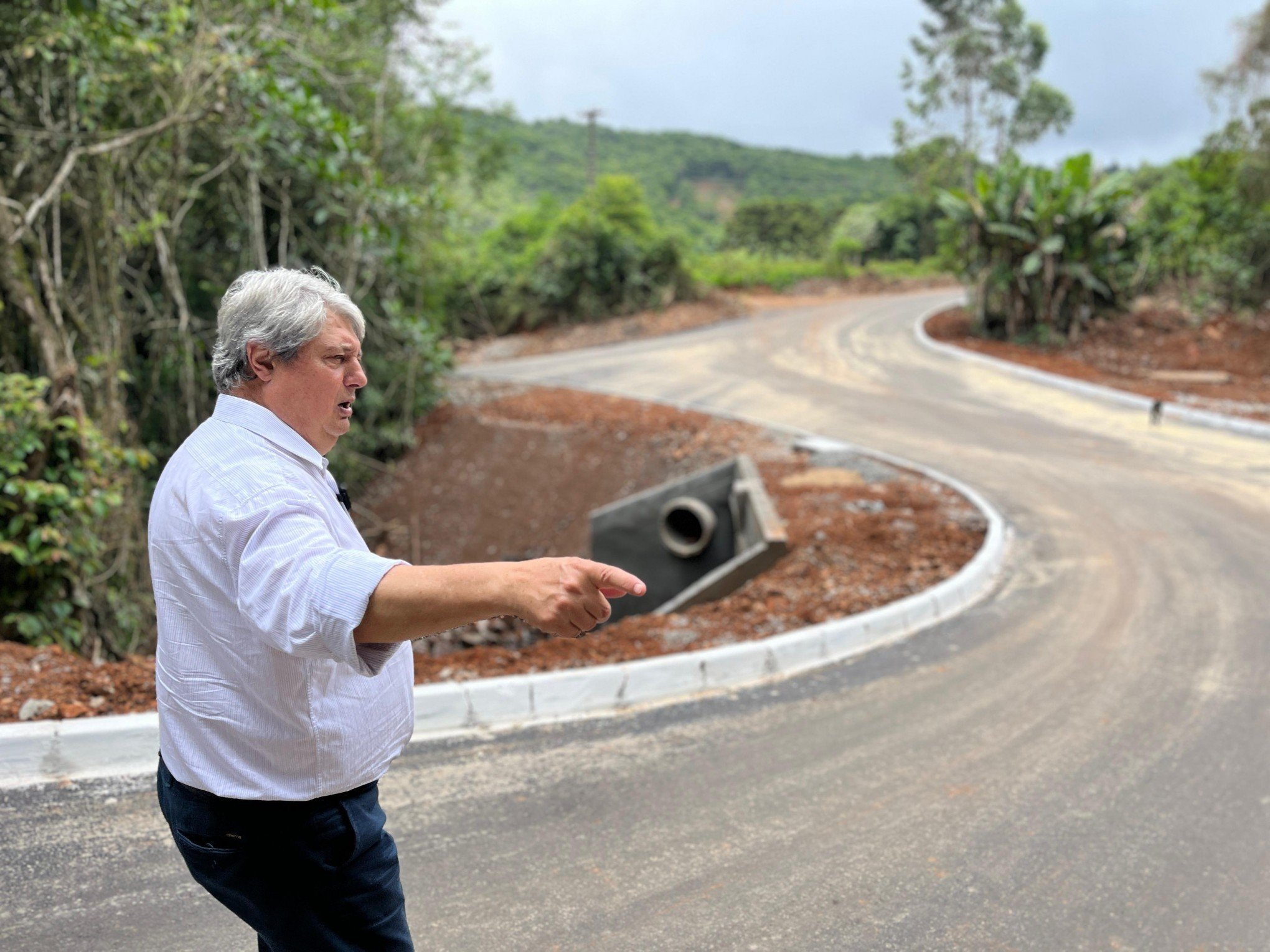 Saiba como estão as obras de pavimentação de estrada que será alternativa de Gramado a Três Coroas