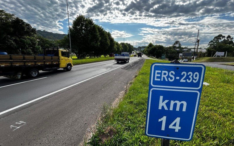 Instalação de equipamento para estimular a redução de velocidade entre os quilômetros 14 e 15 da RS-239 só deve acontecer em 2025 | abc+