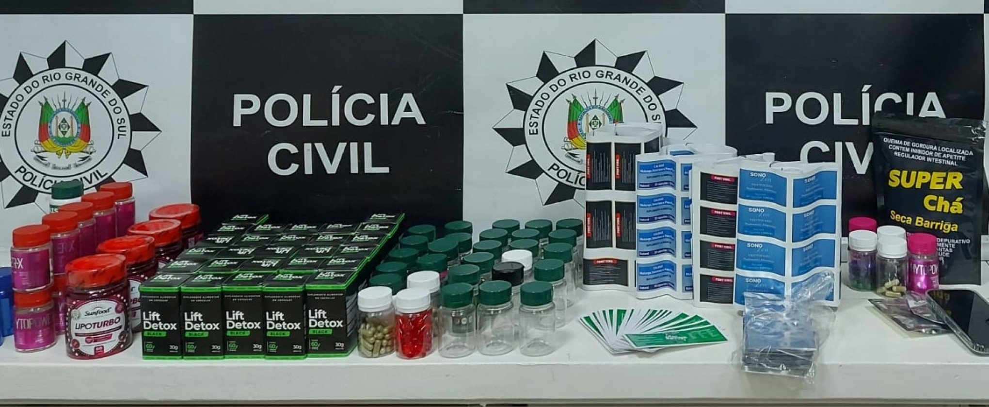 Remédios para emagrecer com venda proibida pela Anvisa são alvo de ação policial em Canela