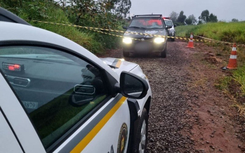 Corpo de homem foi encontrado com marcas de tiros na bairro São Martim, em São Sebastião do Caí, na madrugada do sábado (14) 