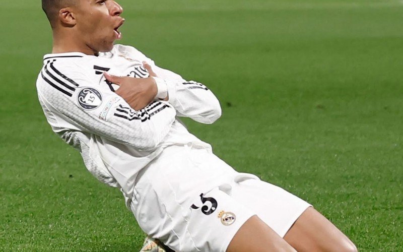 Mbappé supera Cristiano Ronaldo em número de gols no início de Real Madrid | abc+