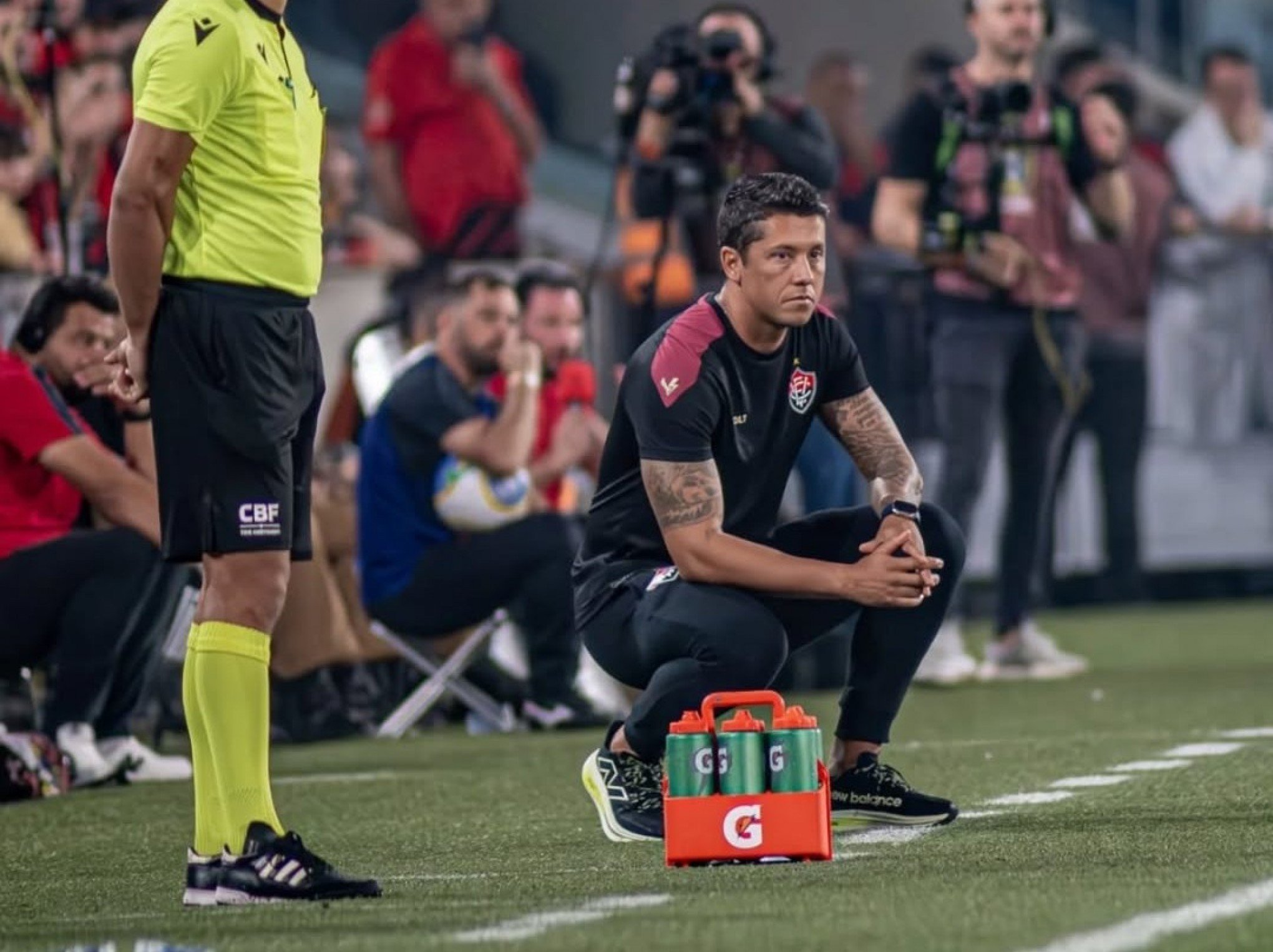 Presidente do Vitória confirma procura de Grêmio por Thiago Carpini