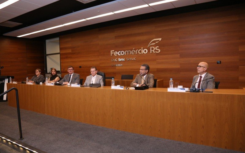 Fecomércio-RS realiza coletiva de imprensa com projeções para 2025 | abc+