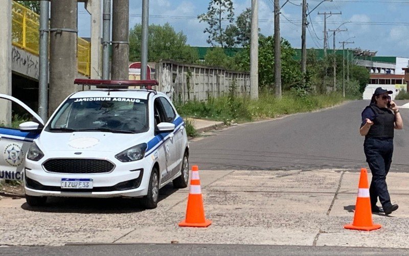 Bloqueio em ruas próximas ao presídio de Sapucaia do Sul chamaram a atenção | abc+