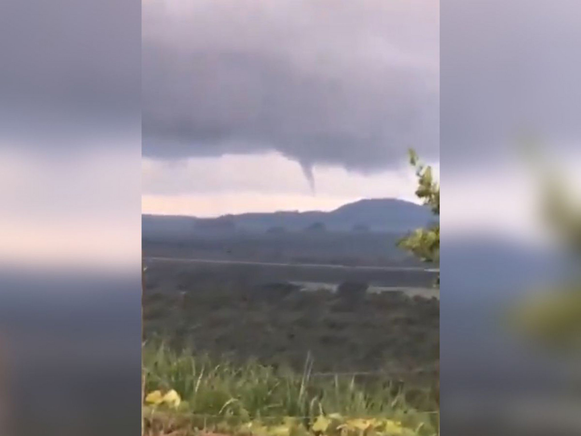 VÍDEO: Tornado se forma durante atuação de Biguá e ciclone extratropical no Oceano; assista