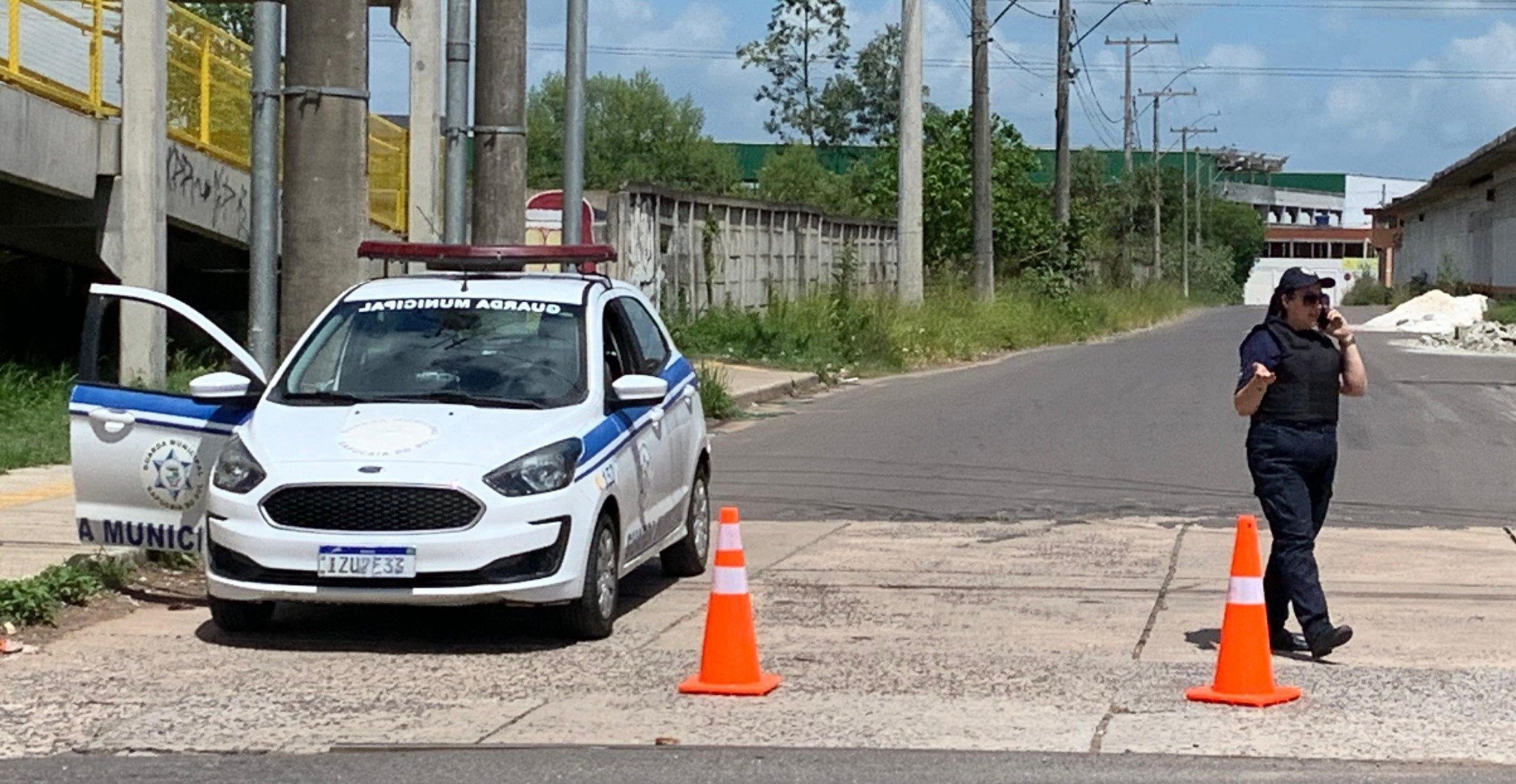 BR-116: Ruas bloqueadas perto de presídio chamam atenção de motoristas e moradores; saiba o motivo