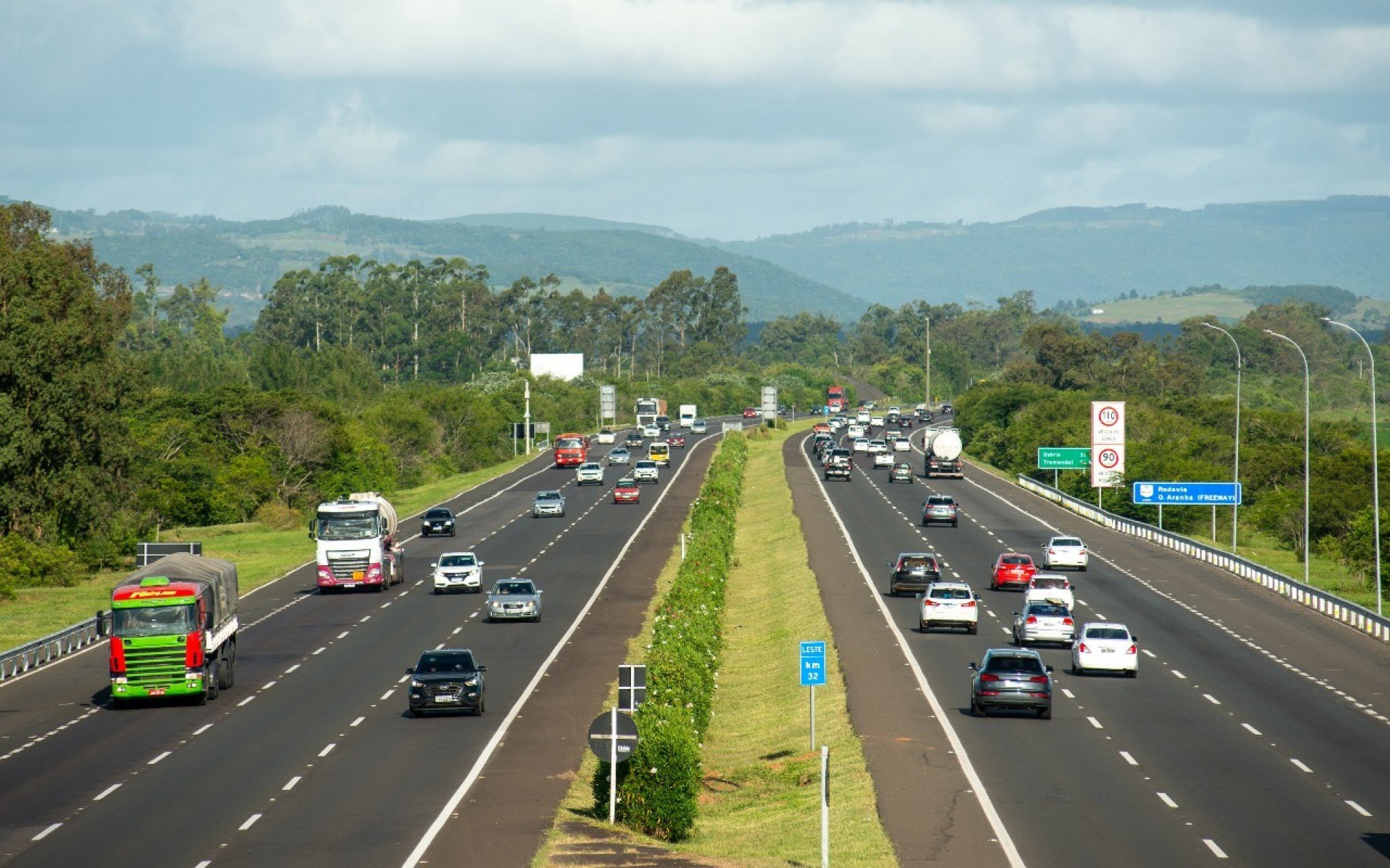 BR-290: Mais de 345 mil veículos devem trafegar pela free way até o Natal; veja os melhores horários para viajar