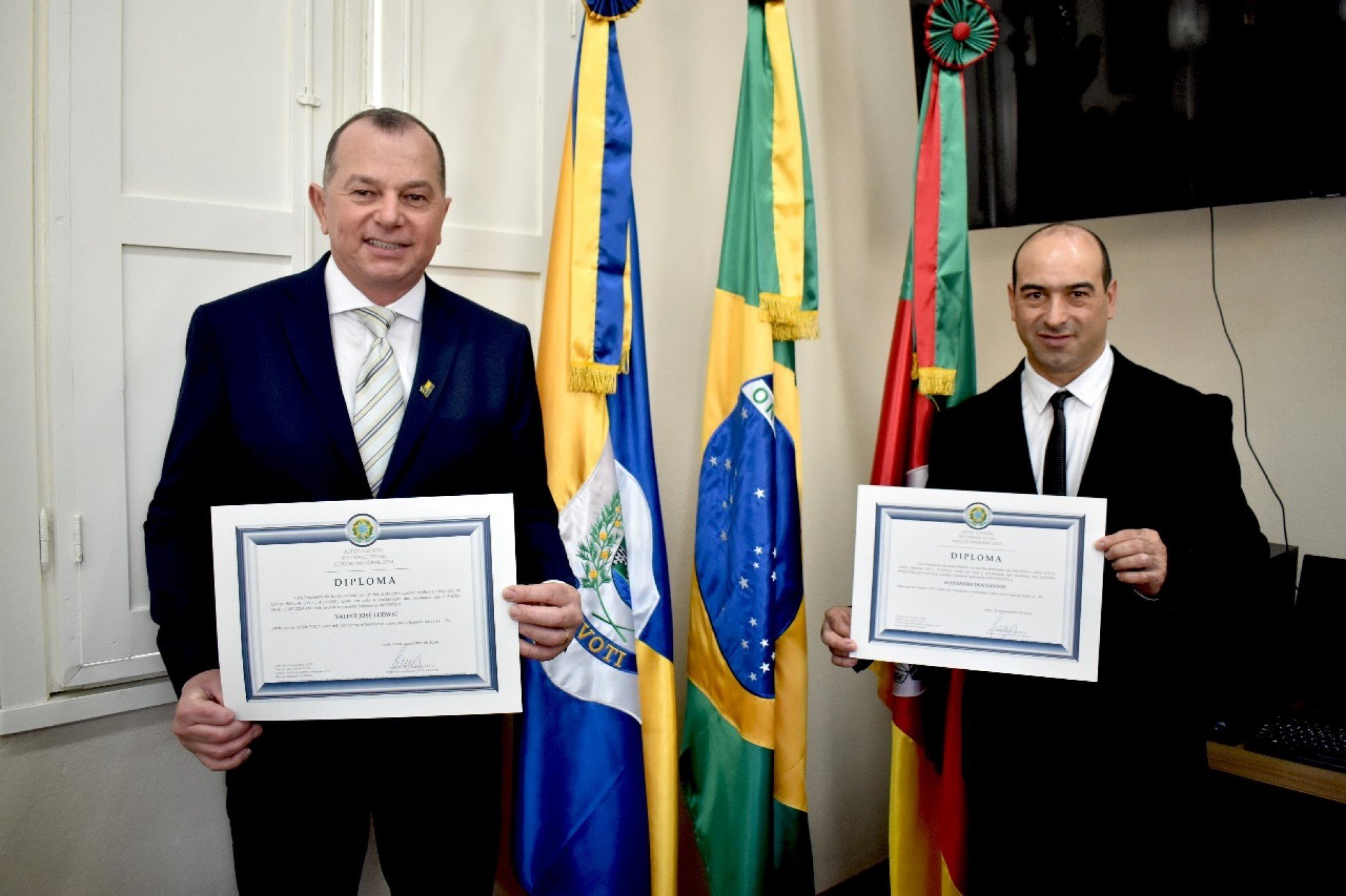 Diplomações oficializam nomes eleitos pela região; veja como foi