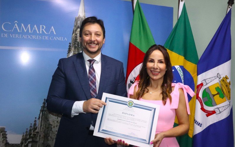 O prefeito eleito Gilberto Cezar e a juíza Simone Chalela