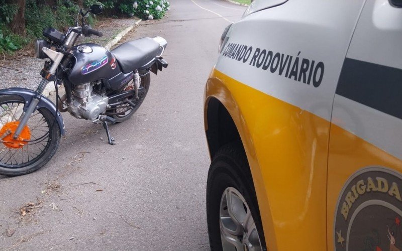 Moto adulterada foi apreendida por Grupo Rodoviário de Gramado
