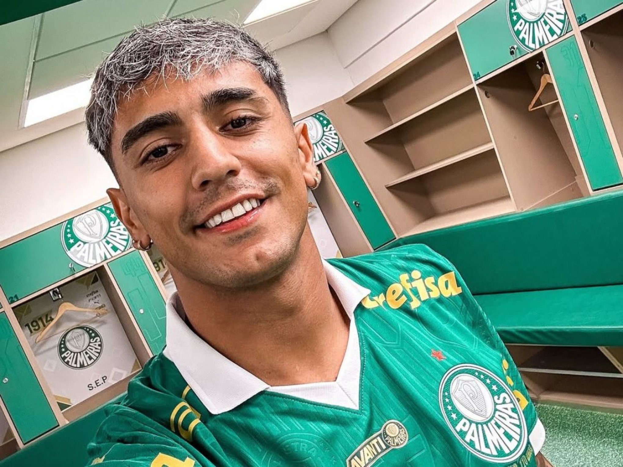 Palmeiras confirma chegada de Facundo Torres e ainda tenta Andreas Pereira