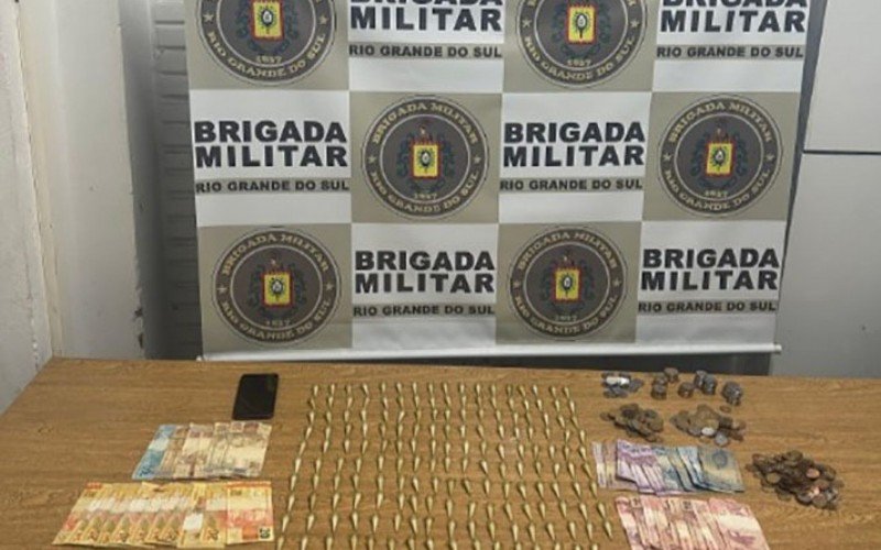 Drogas e dinheiro foram apreendidos em ações da Brigada Militar 