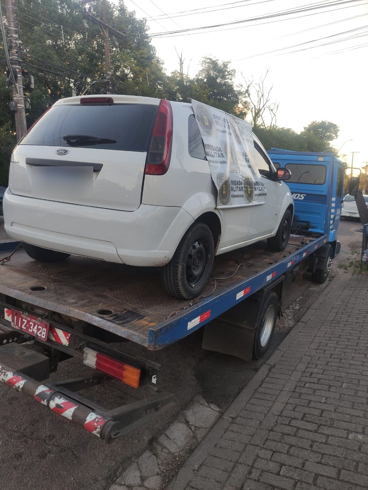 Carro roubado também foi recuperado durante as ações da Brigada Militar 