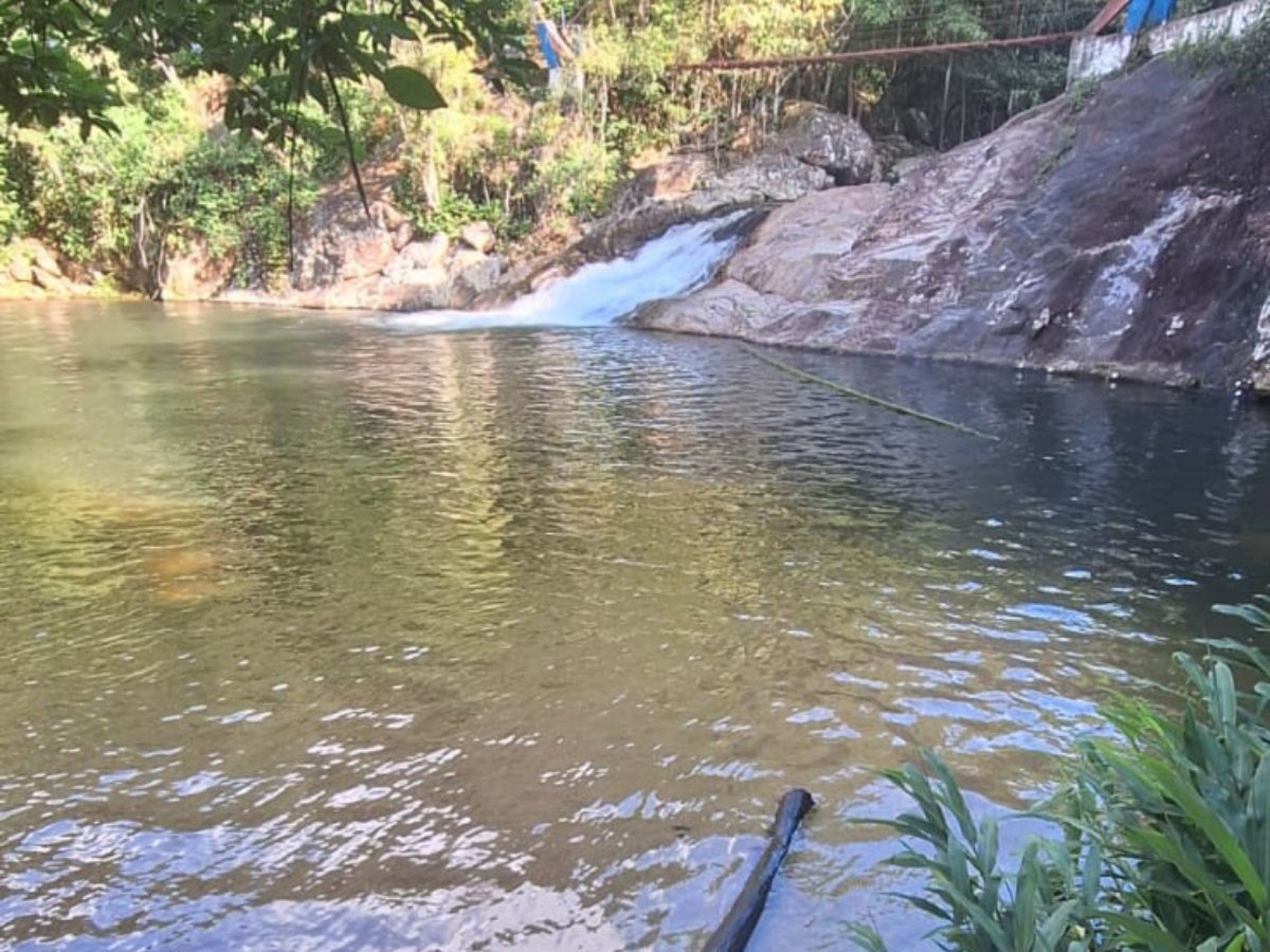 Menino gaúcho de 11 anos morre afogado em cascata de Santa Catarina