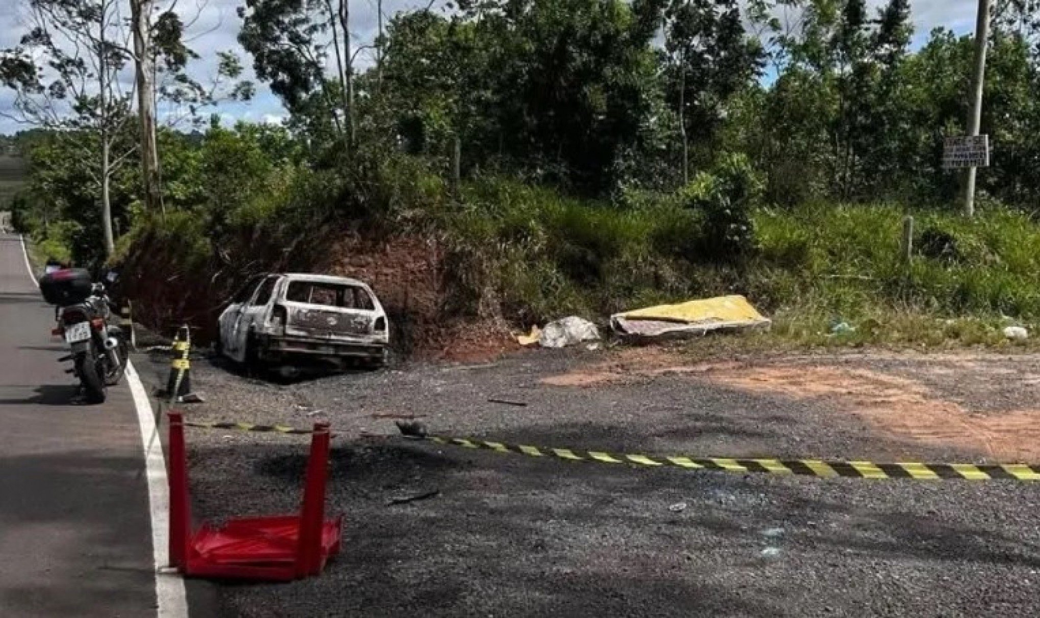 Saiba qual a hipótese da Polícia sobre mulher encontrada carbonizada em avenida da região